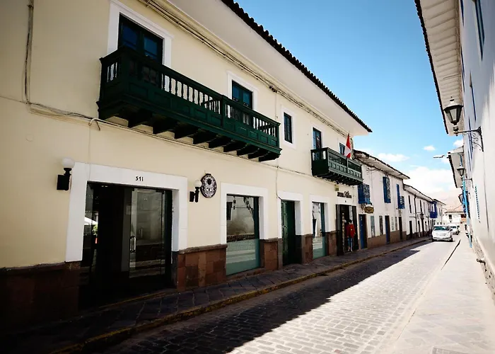 Hotel Raymi